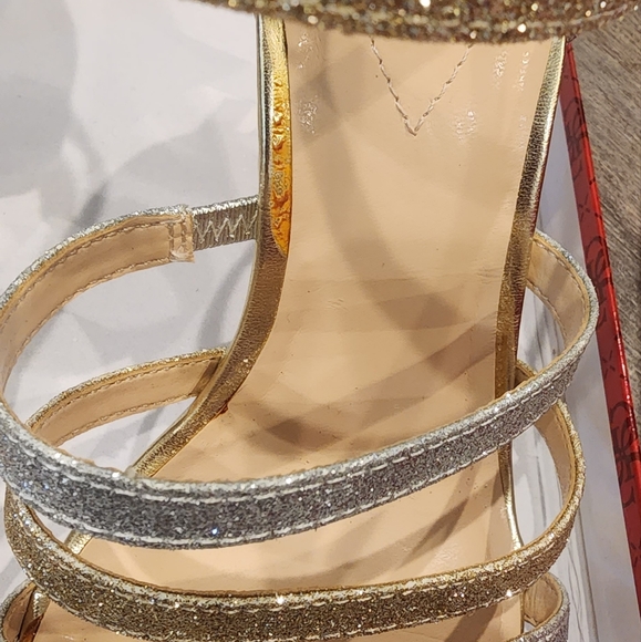 Guess Silver Multi Texture Heels - Picture 3 of 6